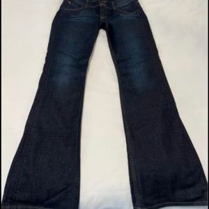 Hudson jeans Beth Mid-Rise Baby Bootcut Jean in medium-dark indigo Obscurity